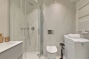 Budynek Dyrekcji by Browar Hevelius