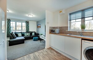 Watch Tower Apartment by Week2Week