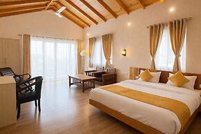 Mohini Hotel Lake View Cottage Bhimtal