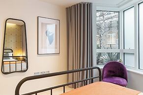 Urban Chic - Aird House