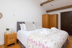 Buttercup - Super King Ensuite Room in Sidlesham