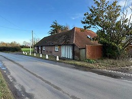 Wren Barn - Cosy 2-bed Converted Barn in Sidlesham