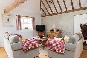 Wren Barn - Cosy 2-bed Converted Barn in Sidlesham