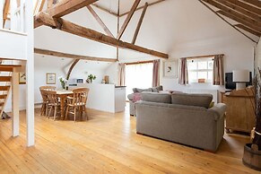 Wren Barn - Cosy 2-bed Converted Barn in Sidlesham