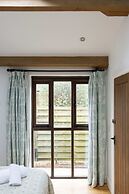 Clover - Super King Ensuite Room in Sidlesham