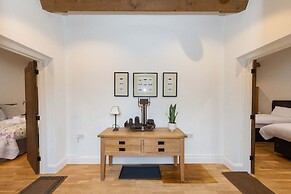 Rural Cottage Accommodation for 14