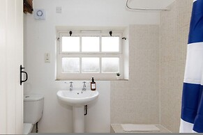 Rural Cottage Accommodation for 14