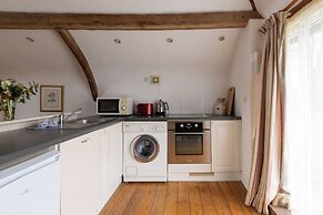 Rural Cottage Accommodation for 14