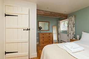Rural Cottage Accommodation for 14