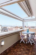 Cozy Penthouse with Terrace