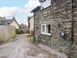 5 Caxton House