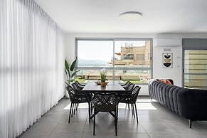 Sunny Rooftop Poolside Panoramic View