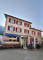 Hotel Alpina
