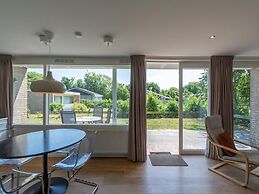 Bungalow in Callantsoog Near Sandy Beaches