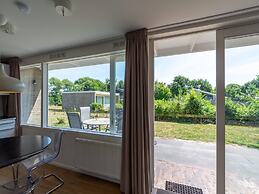 Bungalow in Callantsoog Near Sandy Beaches