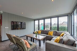 Callantsoog Group Getaway Beach