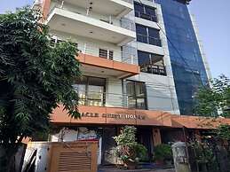 Oracle Guest House