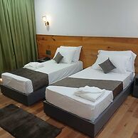 Pines Dirang Homestay