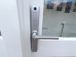 RnB - The Coach House - Ev Charger Option