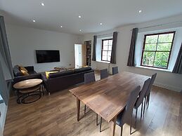 RnB - The Coach House - Ev Charger Option