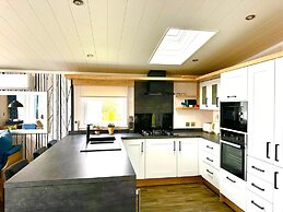 Tranquil 3 Bedroom Lodge Manor Park Hunstanton