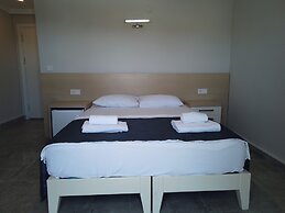 m2 otel