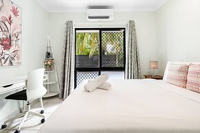 Zen Orient Luxurious 4BR Oasis With Private Pool