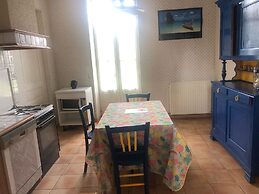 Belle Maison dans une ancienne école