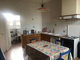 Belle Maison dans une ancienne école