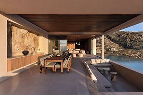 Crimson View Villa by Hide Out