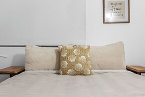 Castellana by Otium