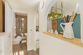 EA Blue Marin Apartment