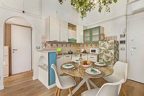 EA Blue Marin Apartment