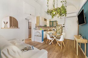 EA Blue Marin Apartment