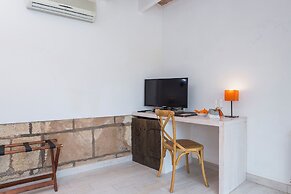 Hotel Moscari by CheelHotels