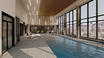 Moxy Ottawa Downtown