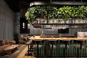 Moxy Ottawa Downtown