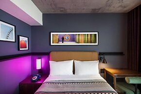 Moxy Ottawa Downtown
