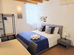 HOLMANN SUITE ROOMS