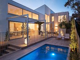 Bridgewater House Gas Heated Pool
