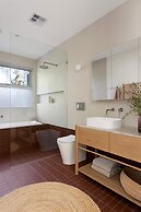 Bridgewater House Gas Heated Pool