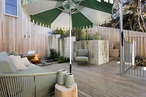 Bridgewater House Gas Heated Pool