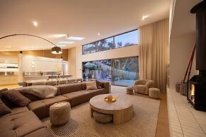 Bridgewater House Gas Heated Pool