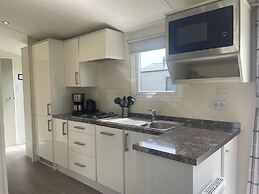 Getaway With Garden & Parking