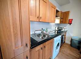 2-bed Apartment in Morningside - by Holiday Homes