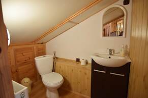 Large Holiday Home With Private Garden