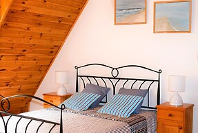 Large Holiday Home With Private Garden