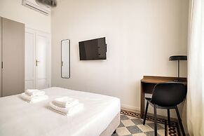Elegant Flats near Guastalla Gardens