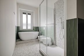 Elegant Flats near Guastalla Gardens