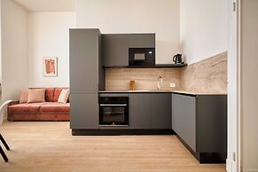 Elegant Flats near Guastalla Gardens